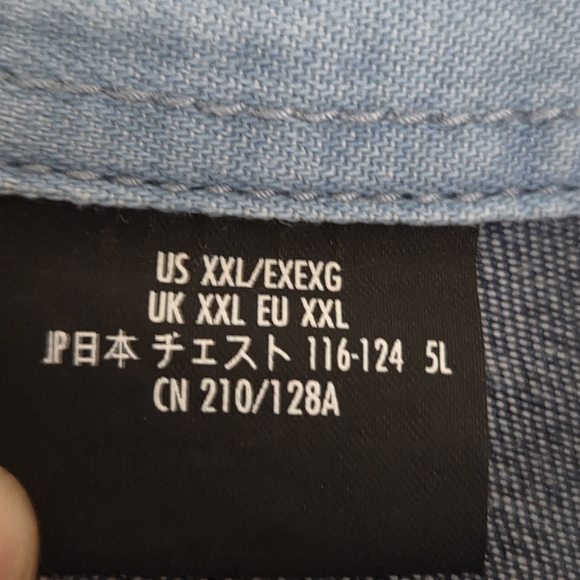 Disney Our Universe Shirt Men's XXL Blue Mickey Mouse Western Denim Chambray - Picture 4 of 12